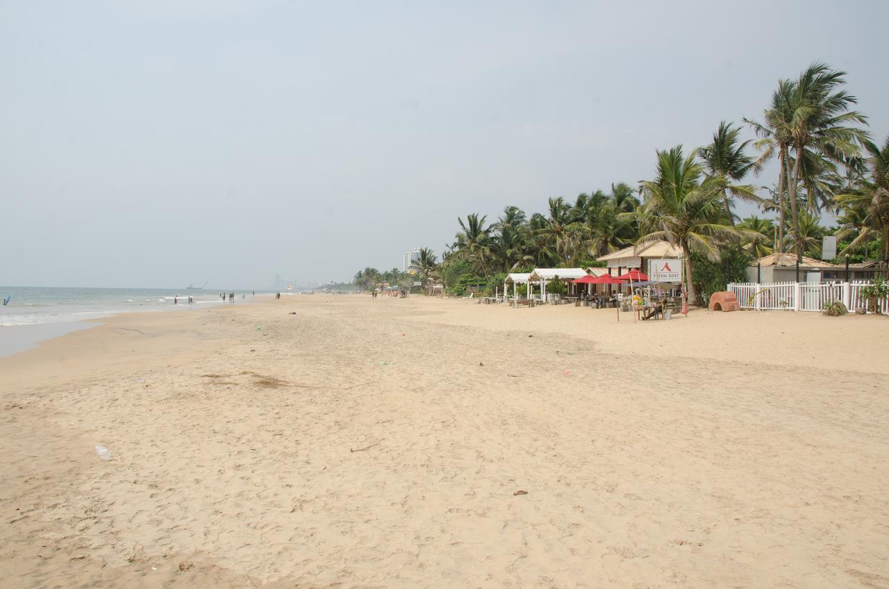 Colombo Lavinia Beach Hostel Dehiwala-Mount Lavinia Exterior foto